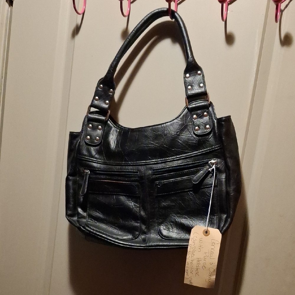 Sophisticated Black Leather Shoulder Bag with Glossy Finish